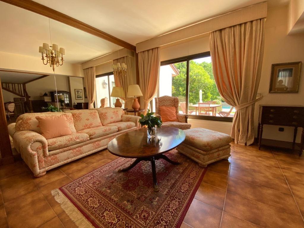 Villa Blanca Con Piscina A 15 Minutos De Toledo - Apartamentos Aloha Toledo Olías del Rey Екстериор снимка